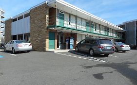 Highlander Motel Arlington Va